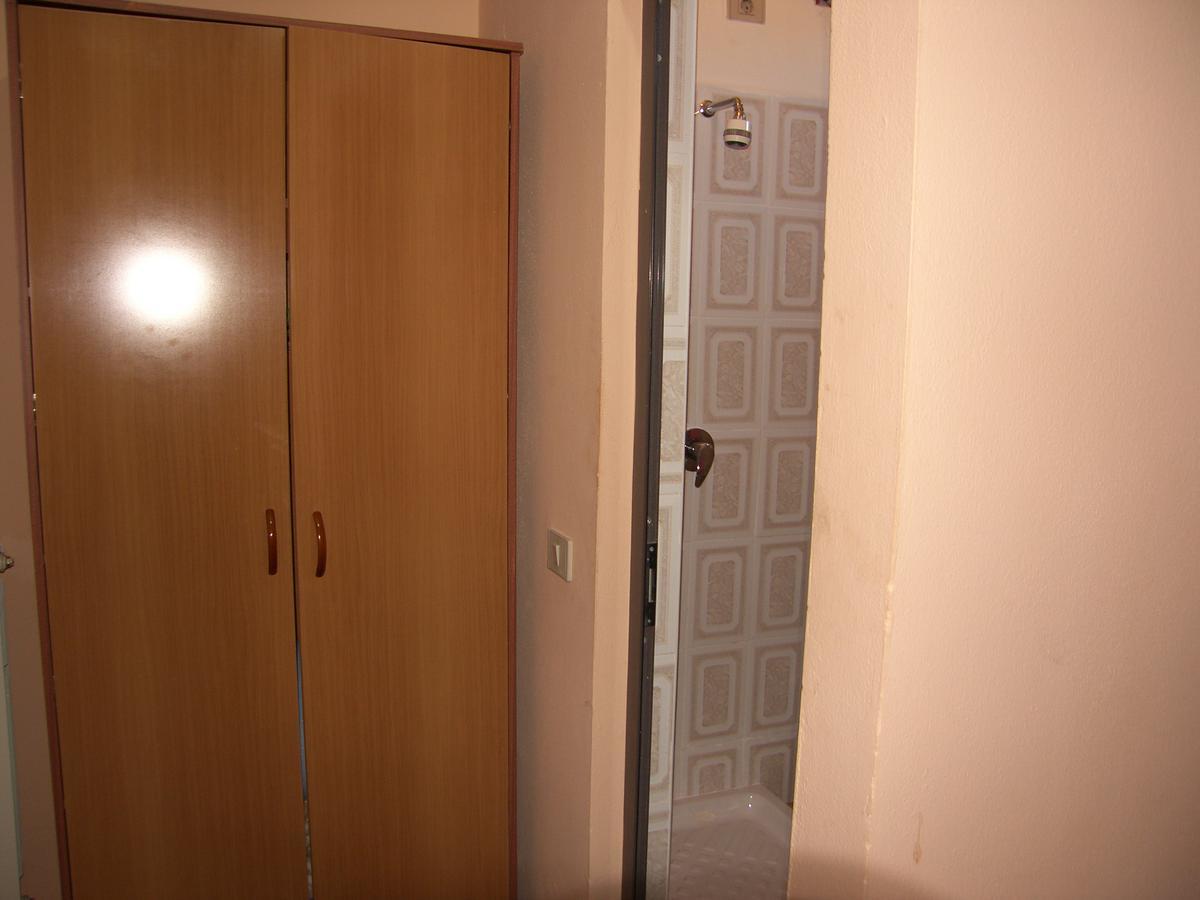 Shkodra Hotel Bagian luar foto