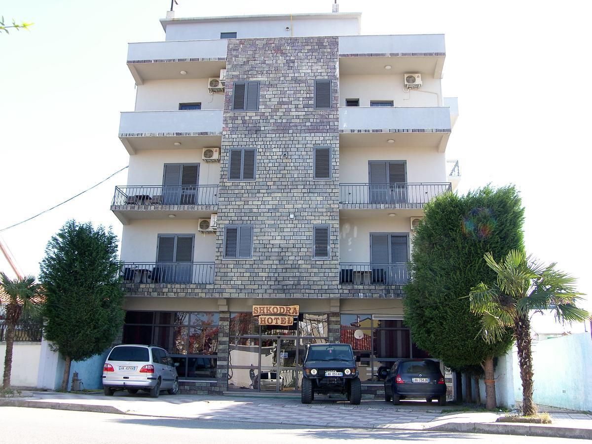Shkodra Hotel Bagian luar foto