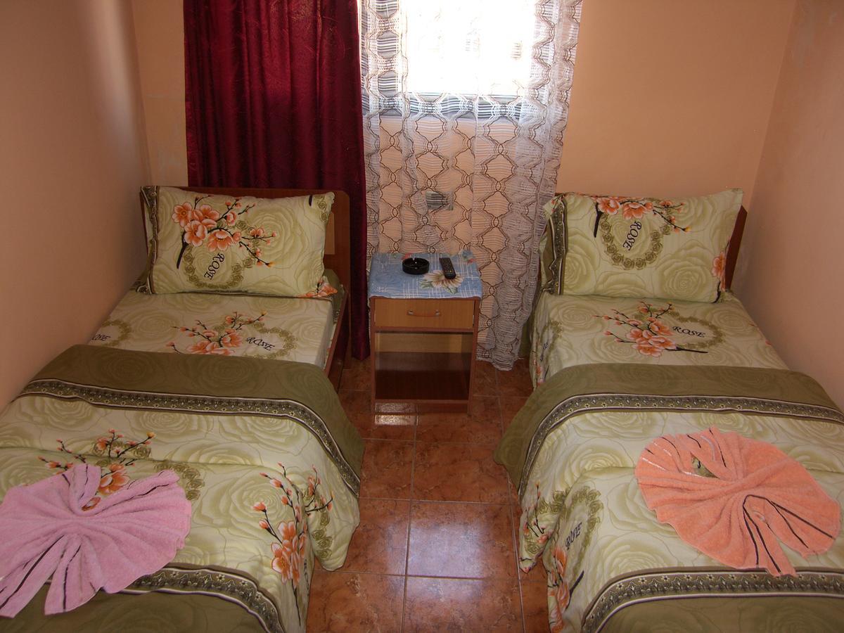 Shkodra Hotel Bagian luar foto