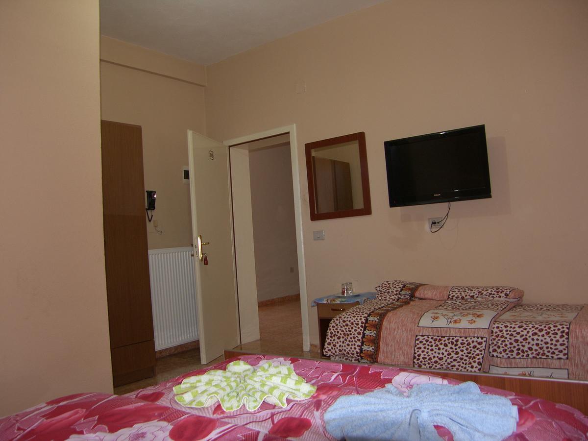 Shkodra Hotel Bagian luar foto