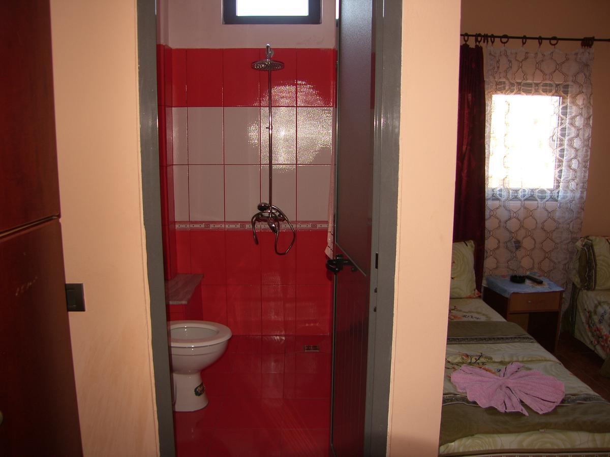 Shkodra Hotel Bagian luar foto