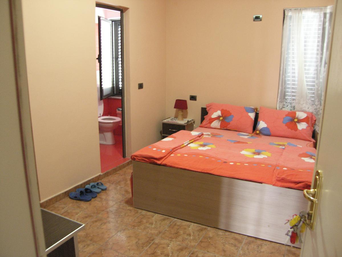 Shkodra Hotel Bagian luar foto