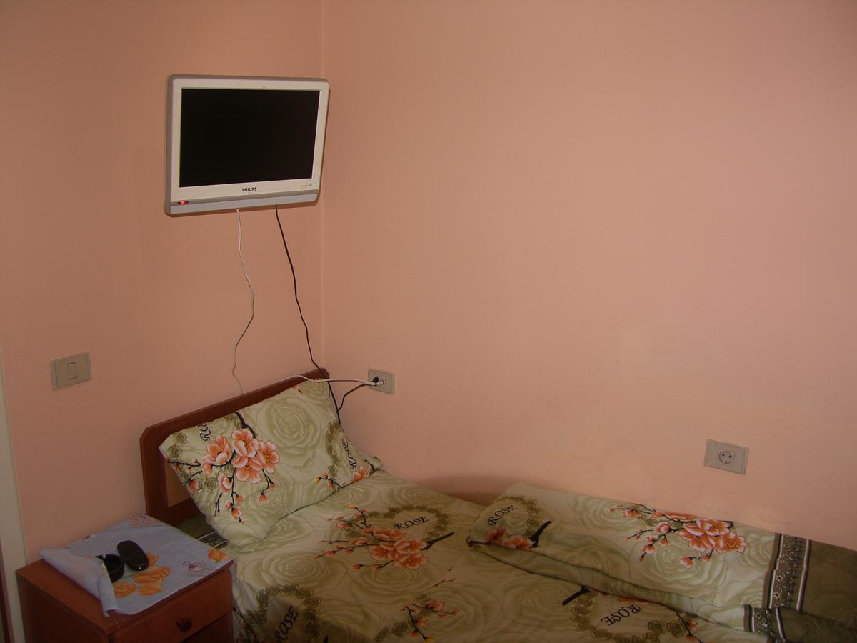 Shkodra Hotel Bagian luar foto