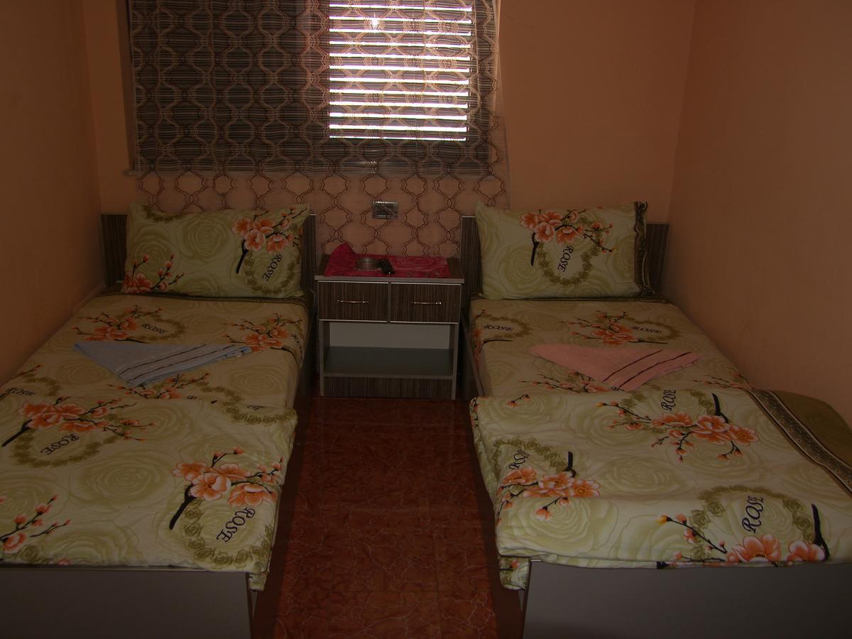 Shkodra Hotel Bagian luar foto