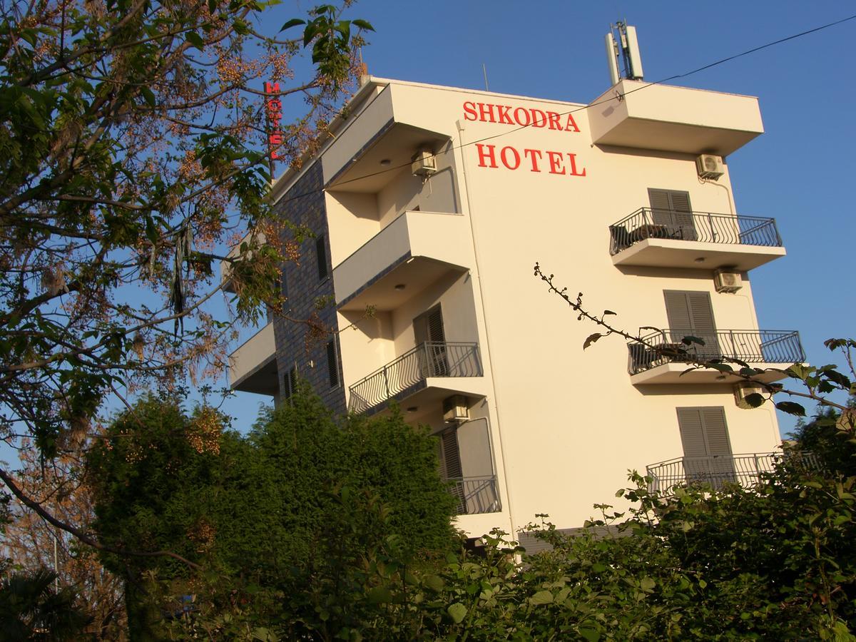 Shkodra Hotel Bagian luar foto