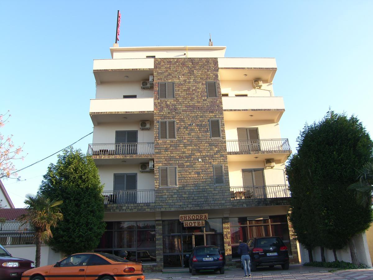 Shkodra Hotel Bagian luar foto